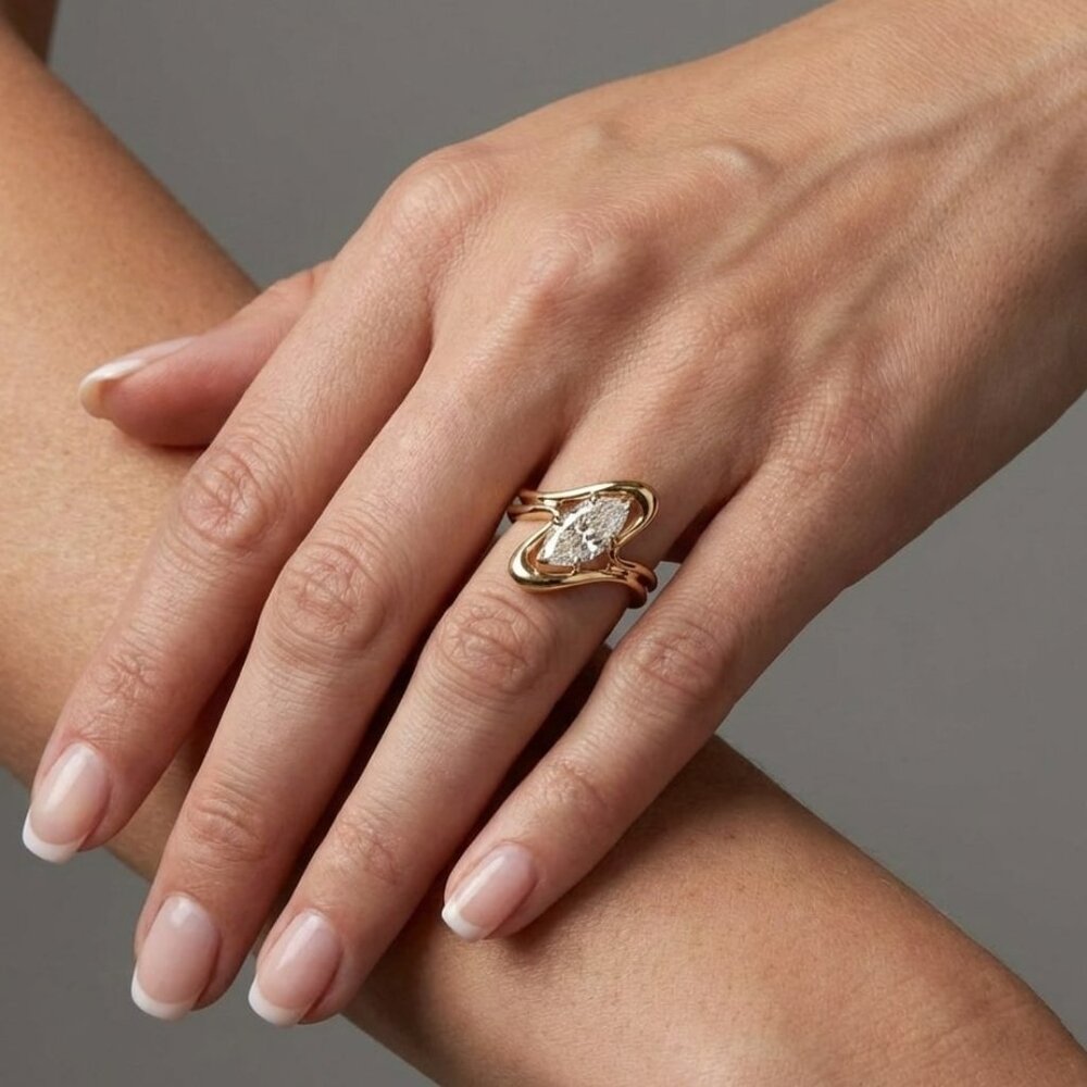 Marquise Flow 18K Yellow Gold Diamond Ring - Picture 4 of 4